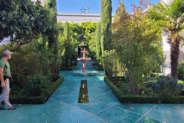 Paris Guided Tour of the Grand Mosque and Secret Gardens — guided tour in Paris